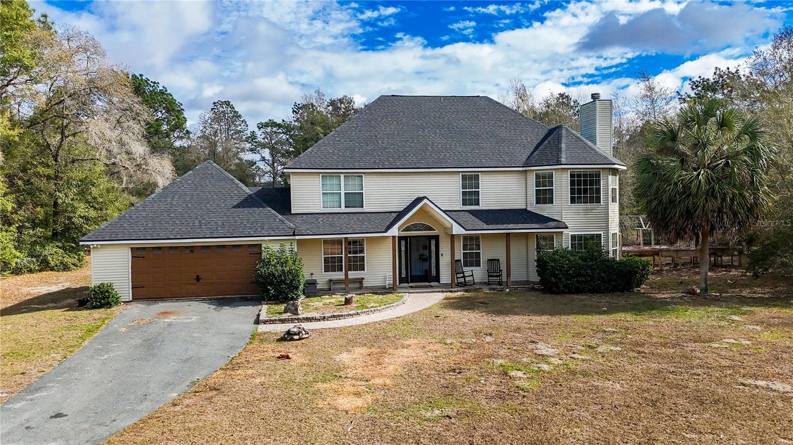 RAINBOW LAKES ESTATE - Residential Lease