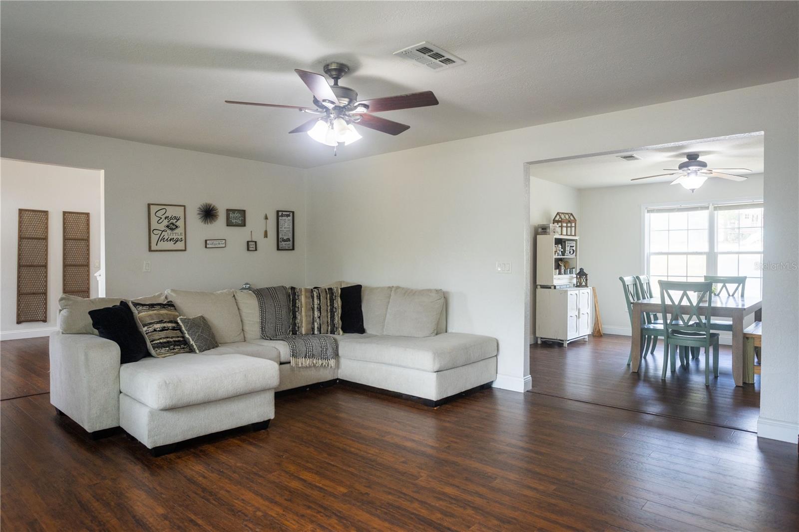 RAINBOW LAKES ESTATE - Residential Lease