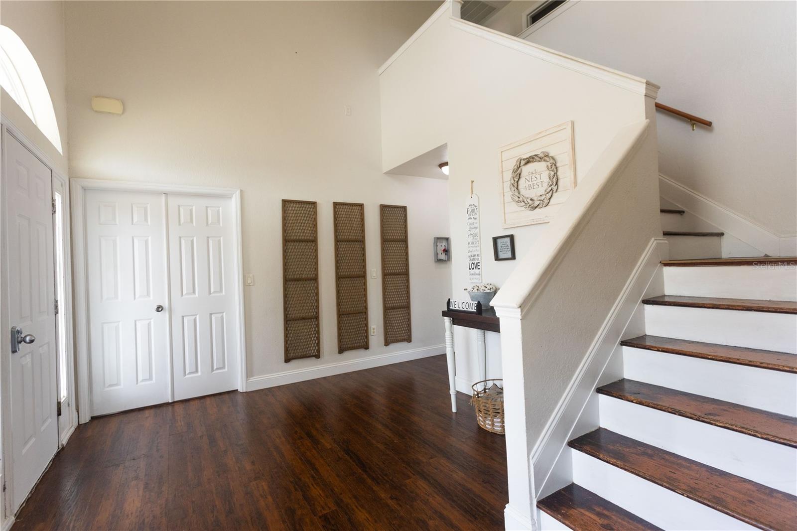 RAINBOW LAKES ESTATE - Residential Lease