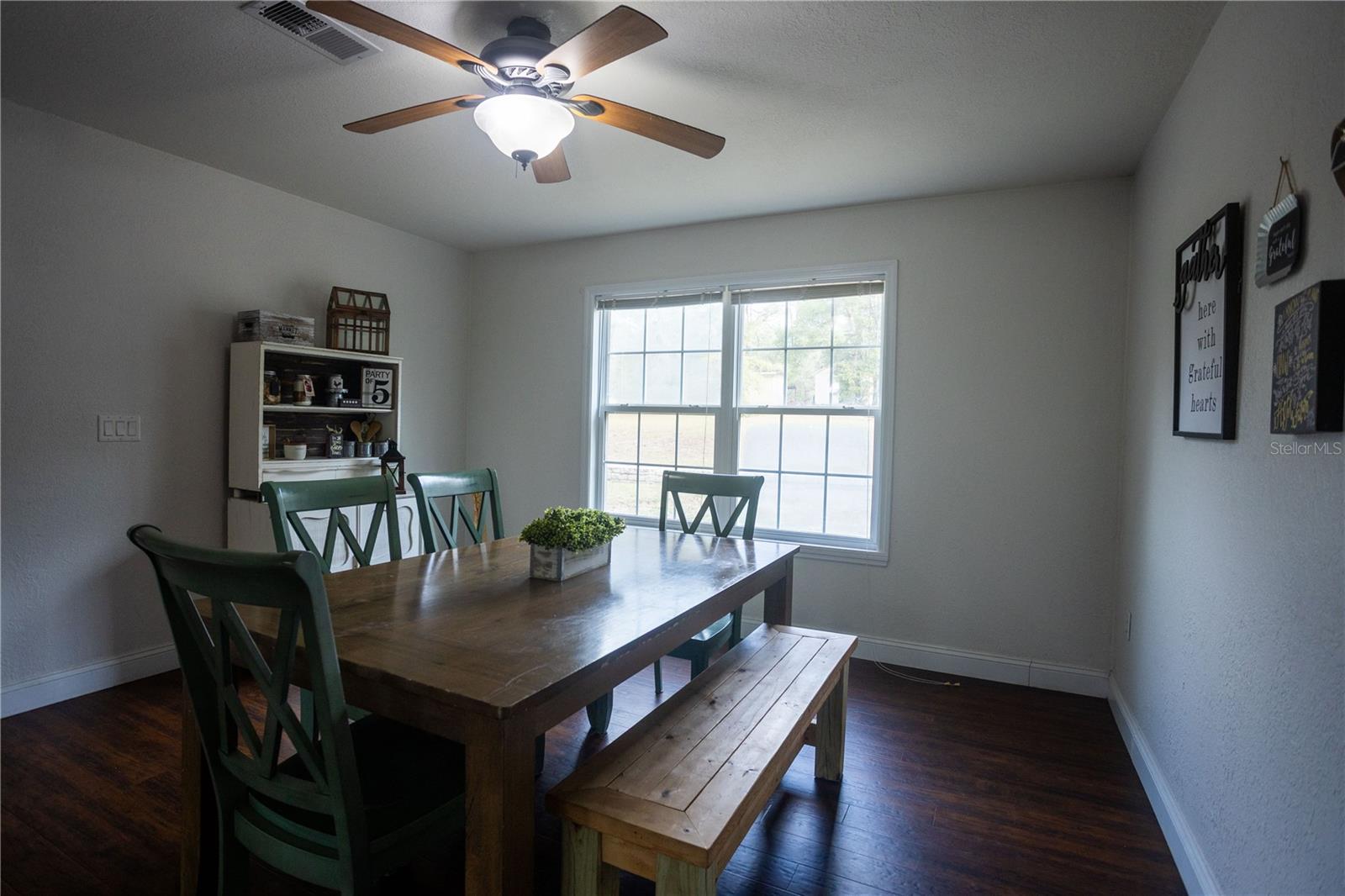 RAINBOW LAKES ESTATE - Residential Lease