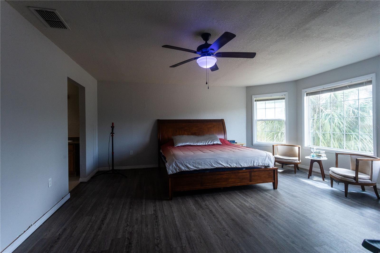 RAINBOW LAKES ESTATE - Residential Lease