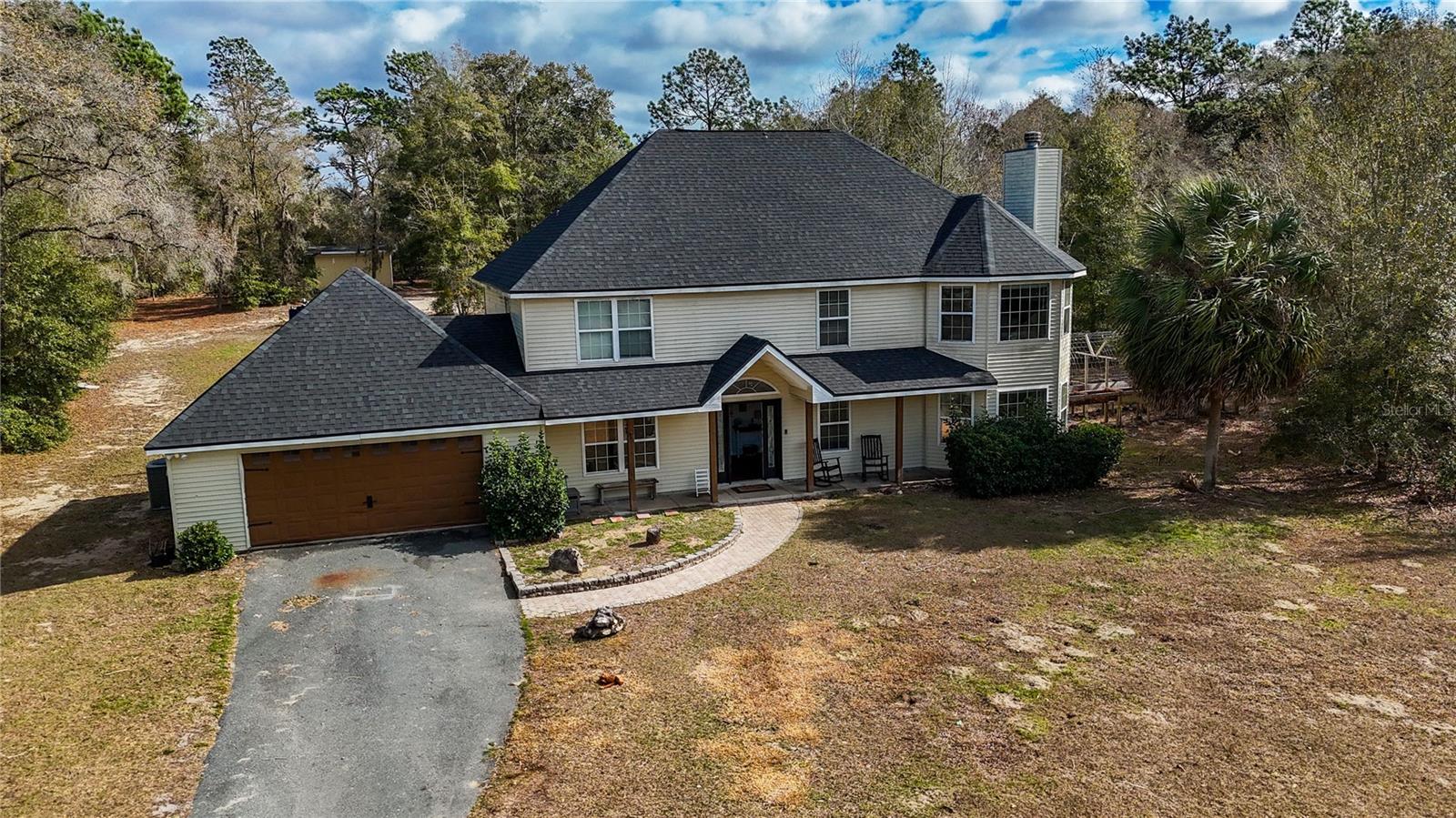 RAINBOW LAKES ESTATE - Residential Lease