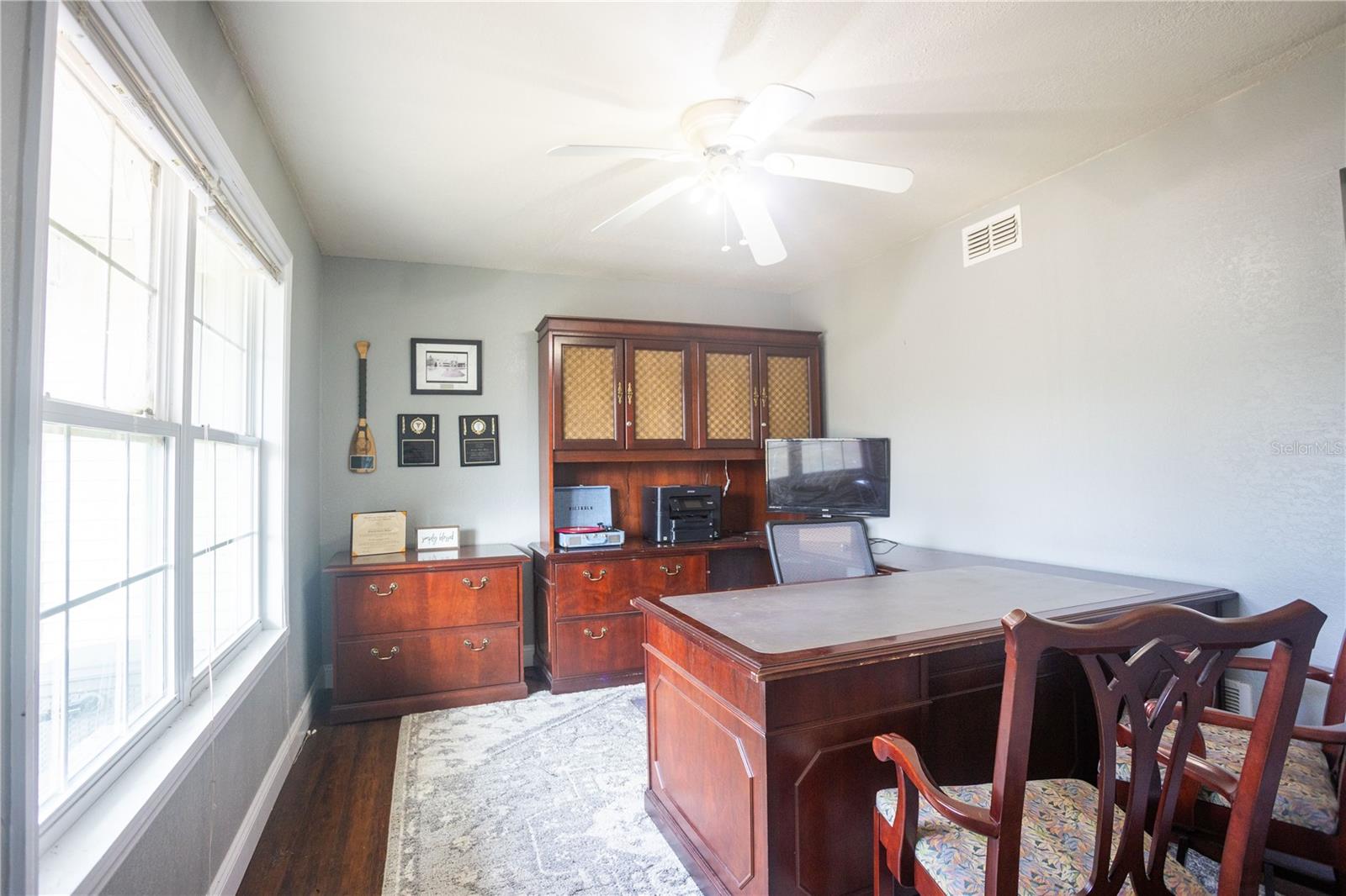 RAINBOW LAKES ESTATE - Residential Lease