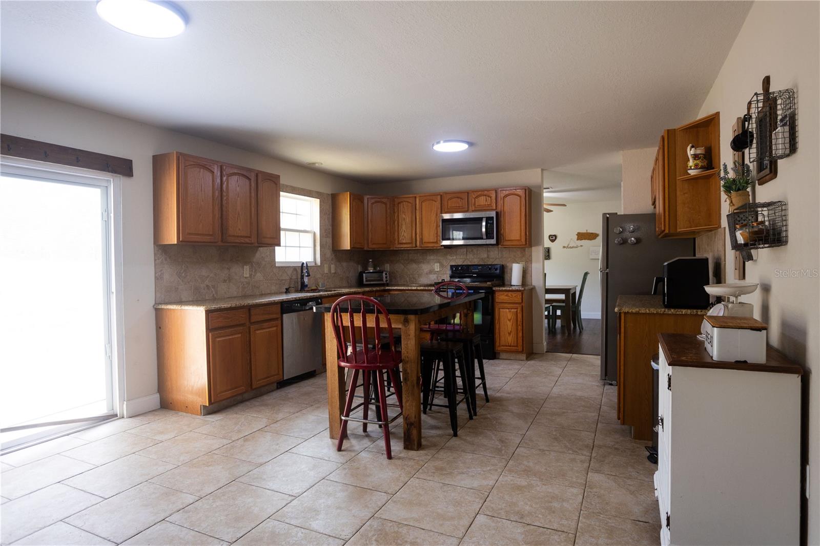 RAINBOW LAKES ESTATE - Residential Lease