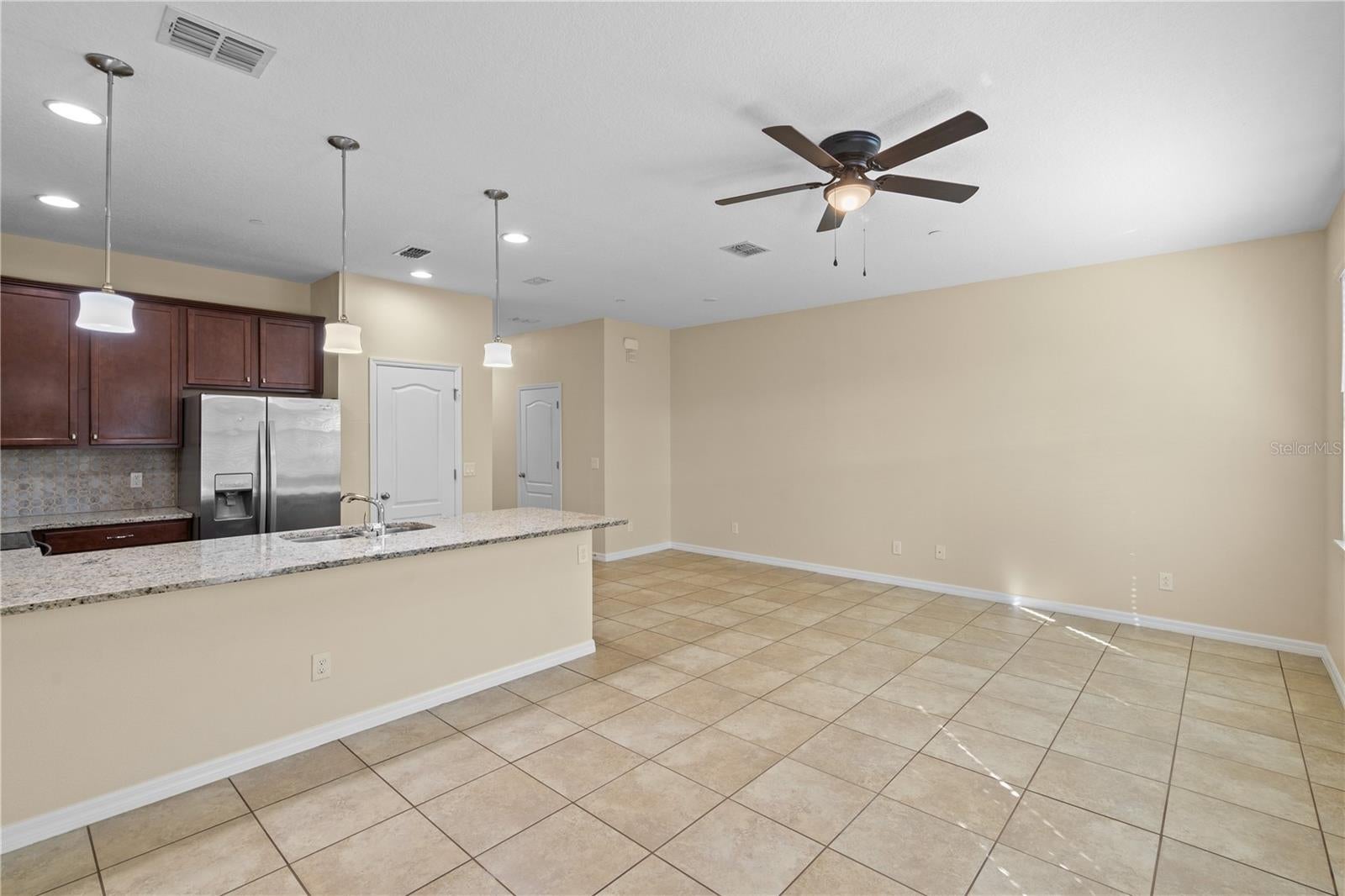 1083 TARAMUNDI DRIVE