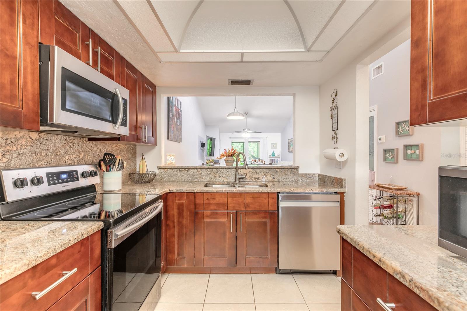 1237 CHARTER OAKS CIRCLE