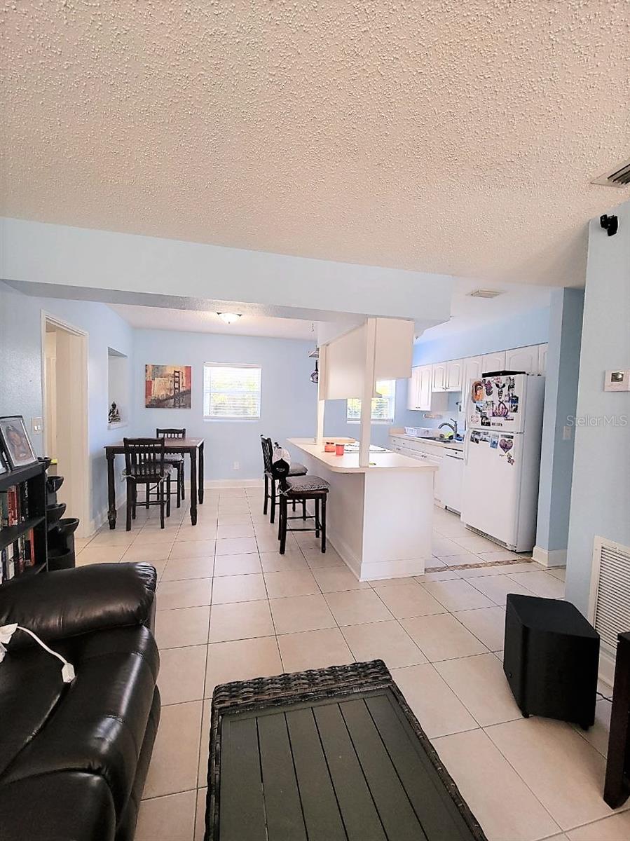 APOLLO BEACH UNIT ONE PT ONE - Residential Lease