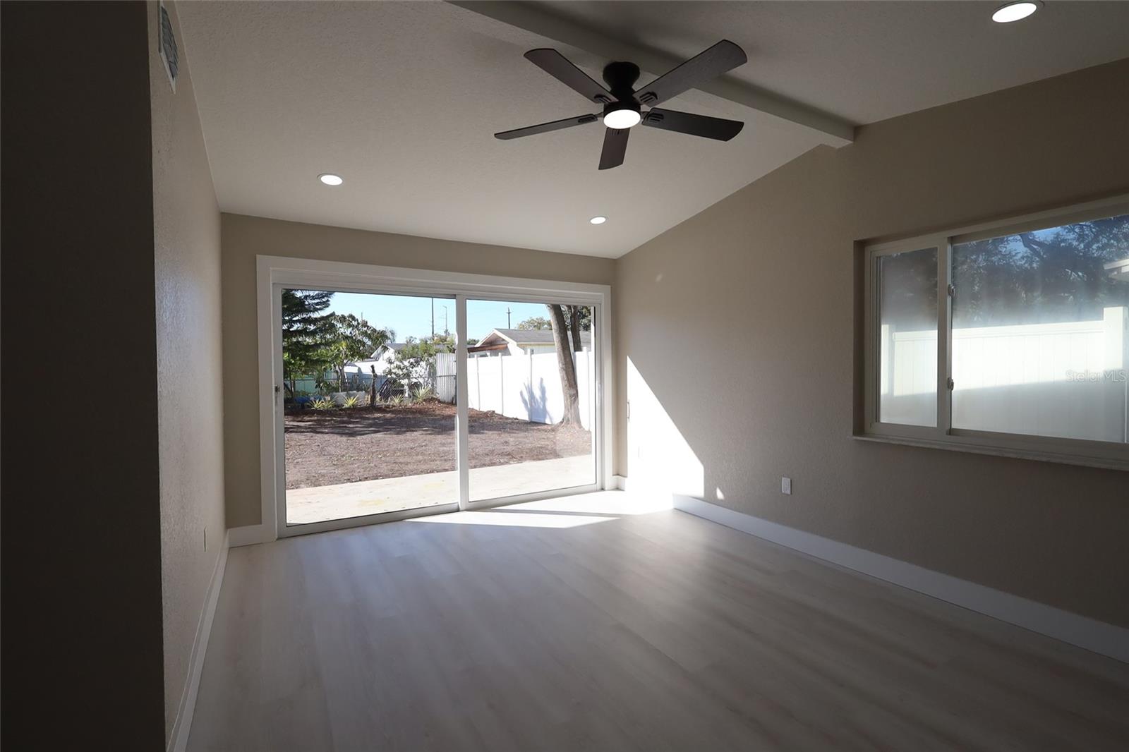 3416 W ELLICOTT STREET