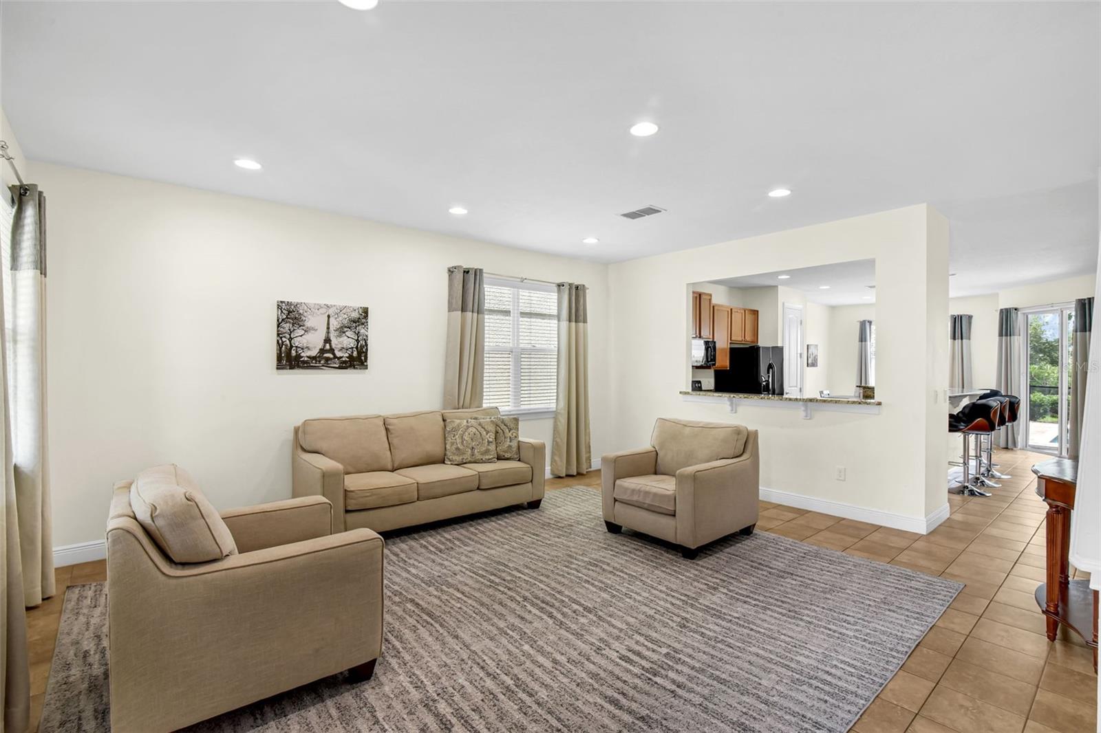 341 LASSO DRIVE