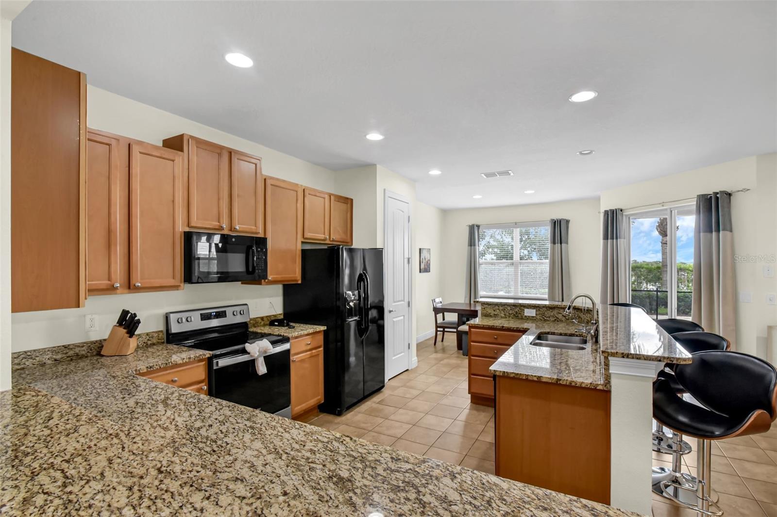341 LASSO DRIVE