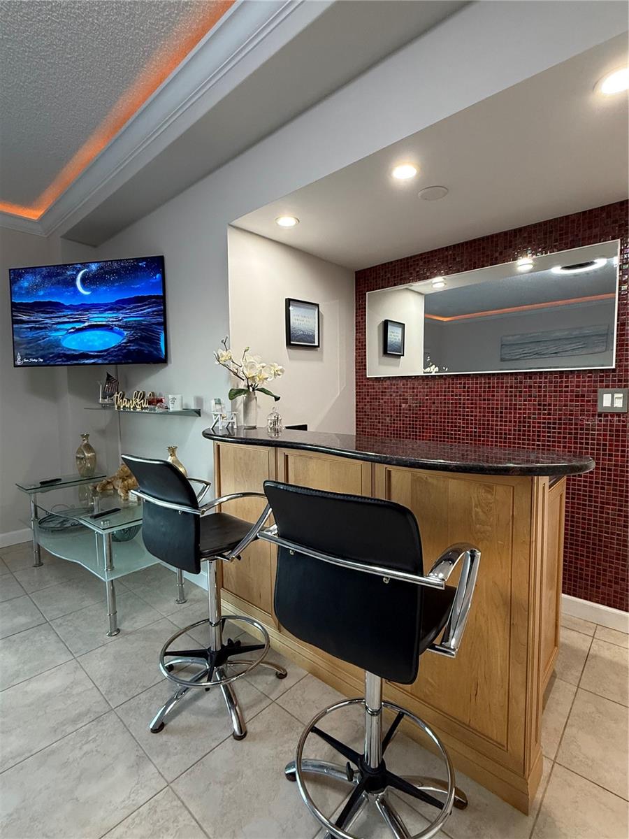 REGATTA BEACH CLUB CONDO - Residential