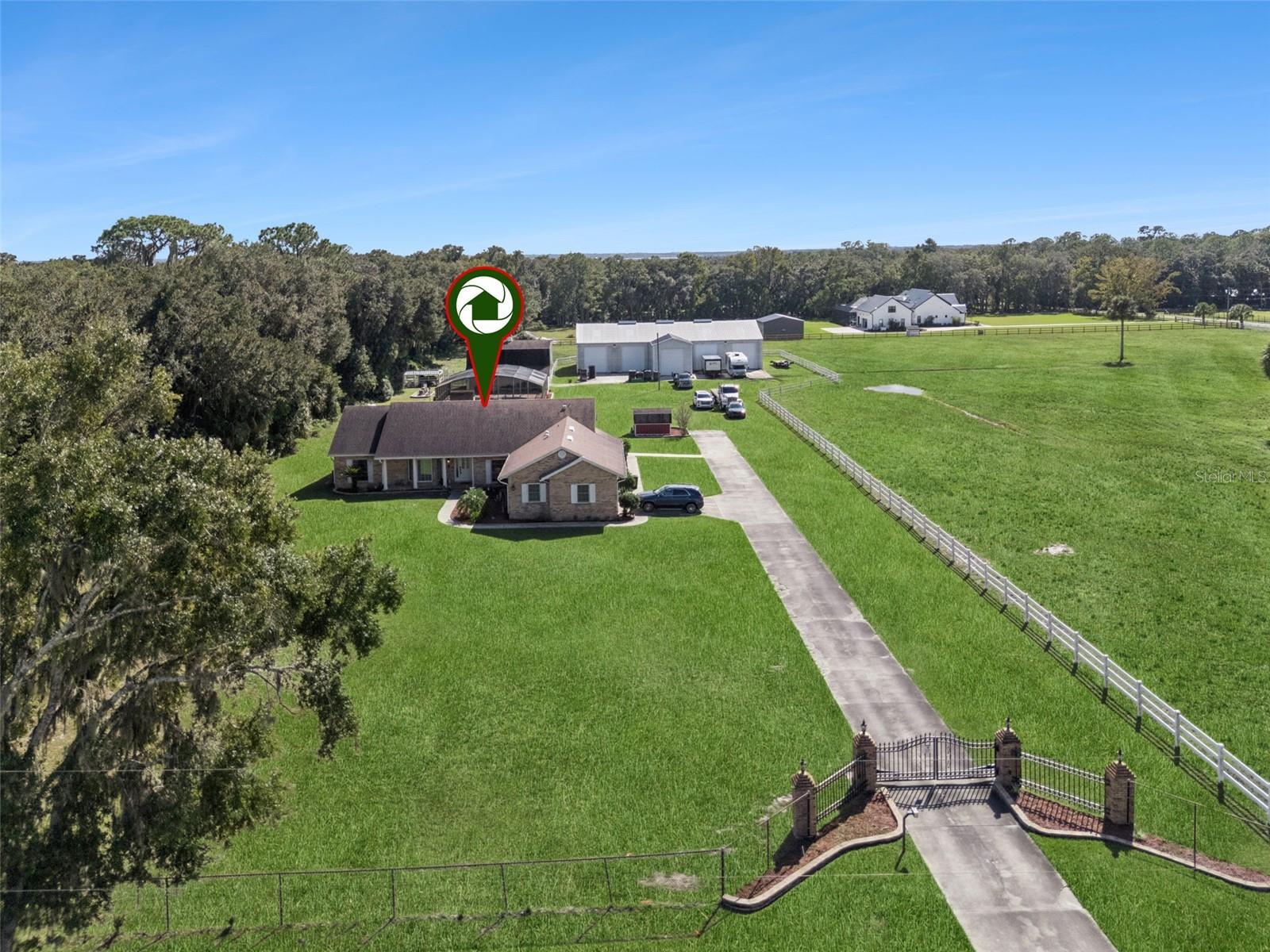 PALM HAMMOCK - Residential