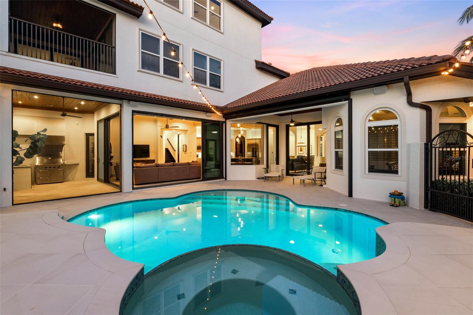 OYSTER BAY LANDINGS - Residential