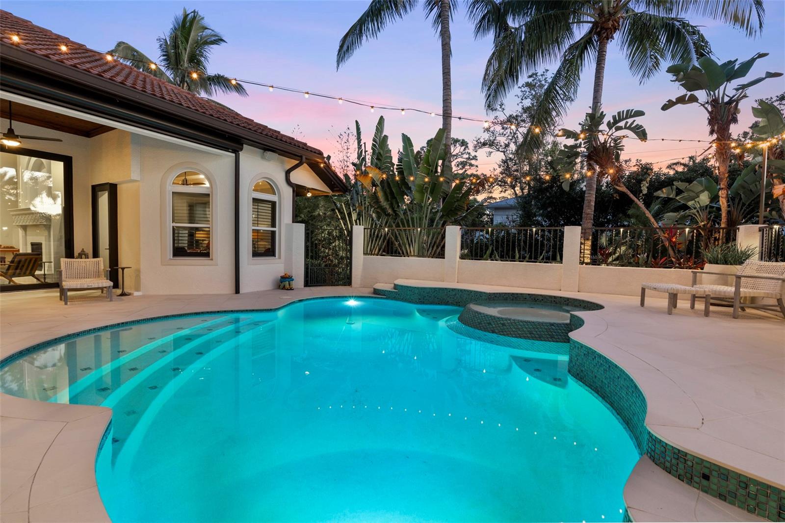 OYSTER BAY LANDINGS - Residential