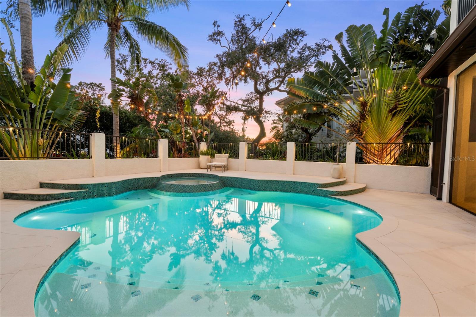 OYSTER BAY LANDINGS - Residential