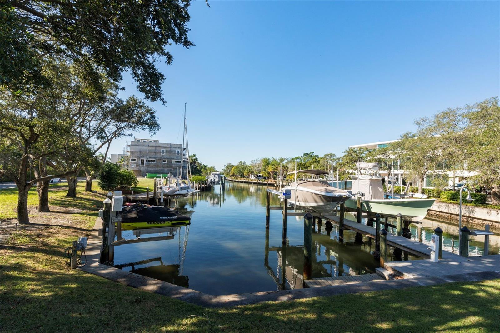 OYSTER BAY LANDINGS - Residential