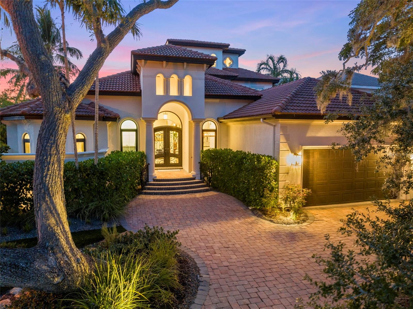 OYSTER BAY LANDINGS - Residential