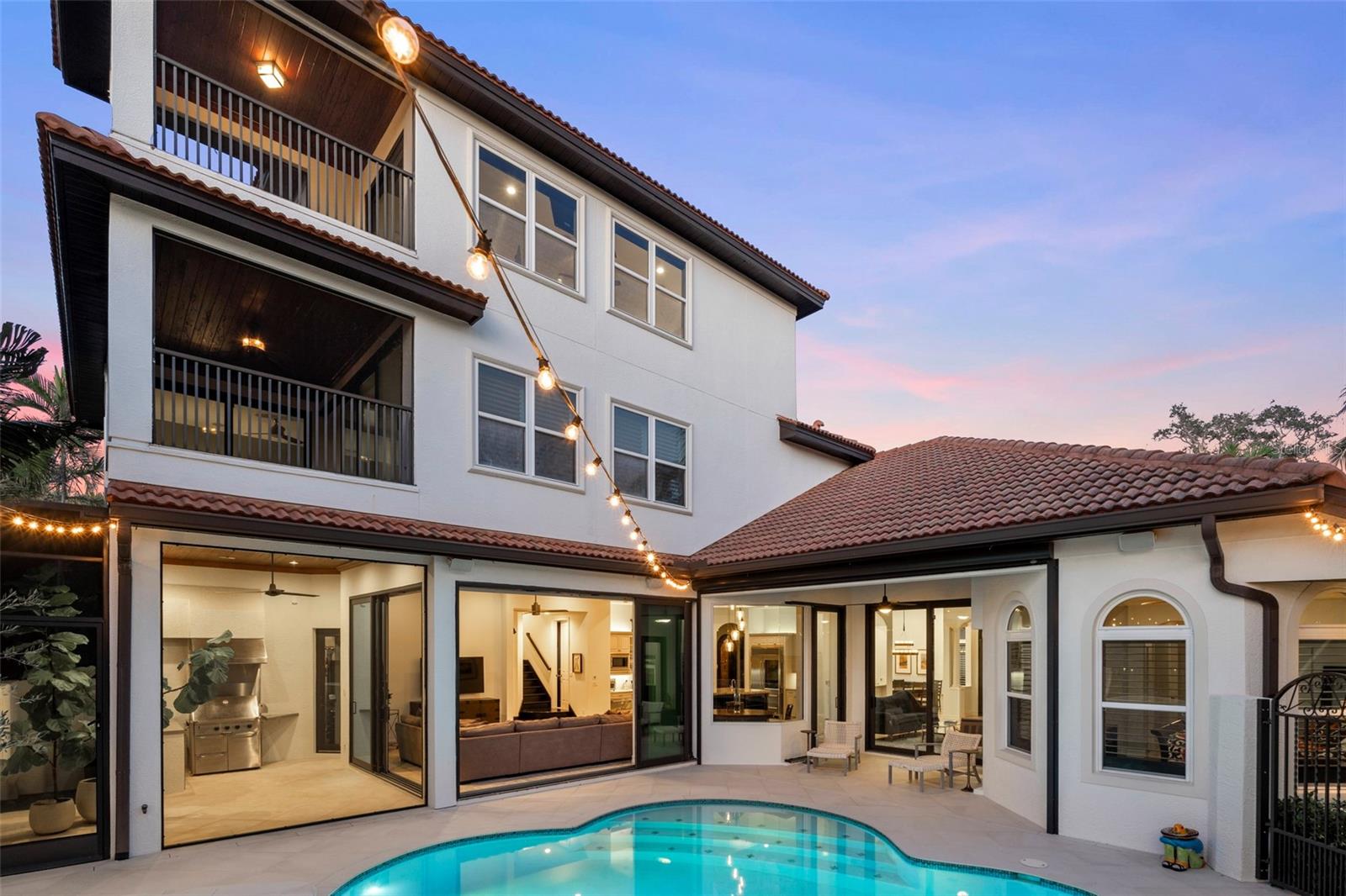 OYSTER BAY LANDINGS - Residential