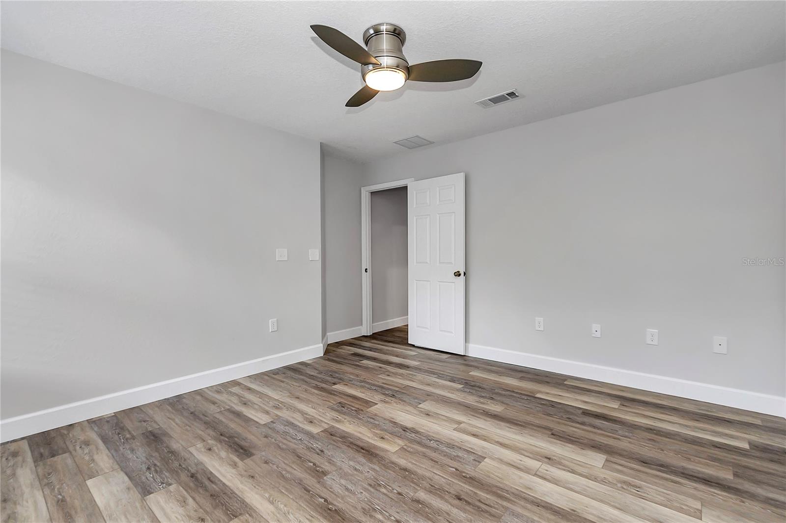 OAK RUN HILLSIDE - Residential