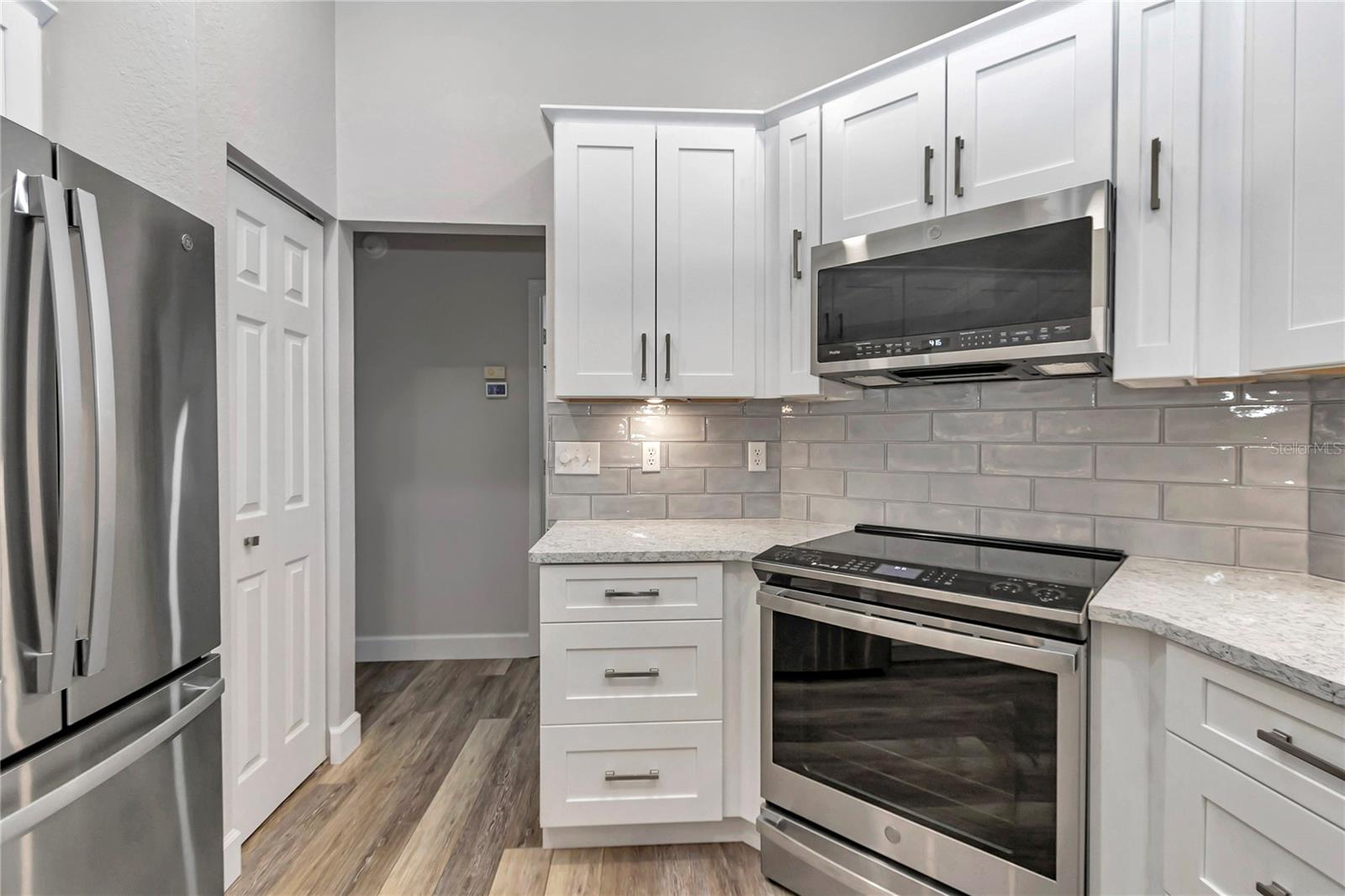 OAK RUN HILLSIDE - Residential