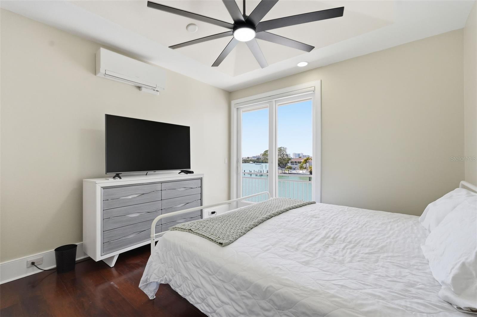 ISLAND ESTATES OF CLEARWATER - Residential