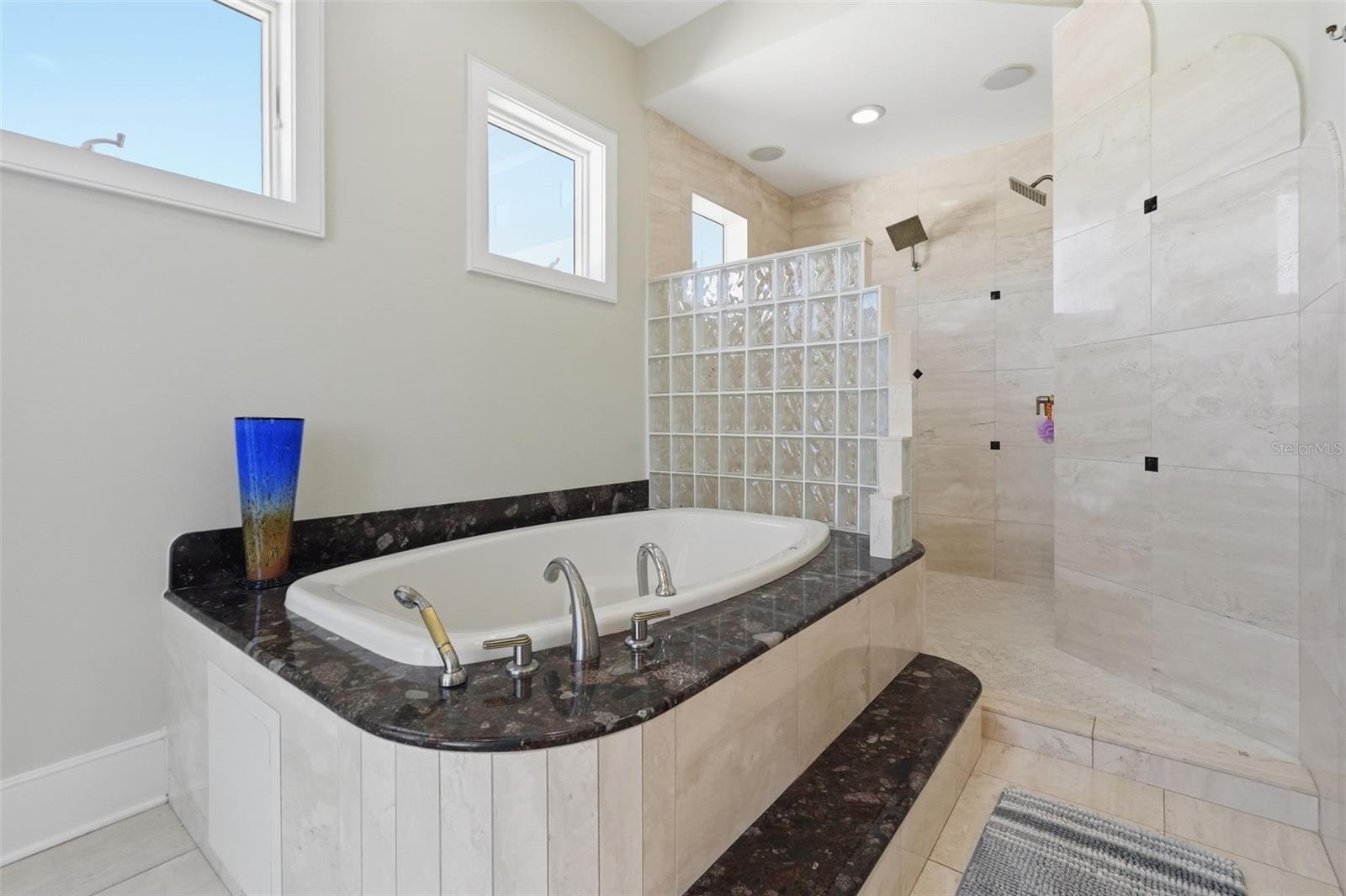 ISLAND ESTATES OF CLEARWATER - Residential