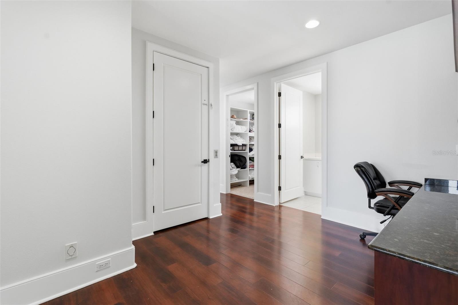 ISLAND ESTATES OF CLEARWATER - Residential