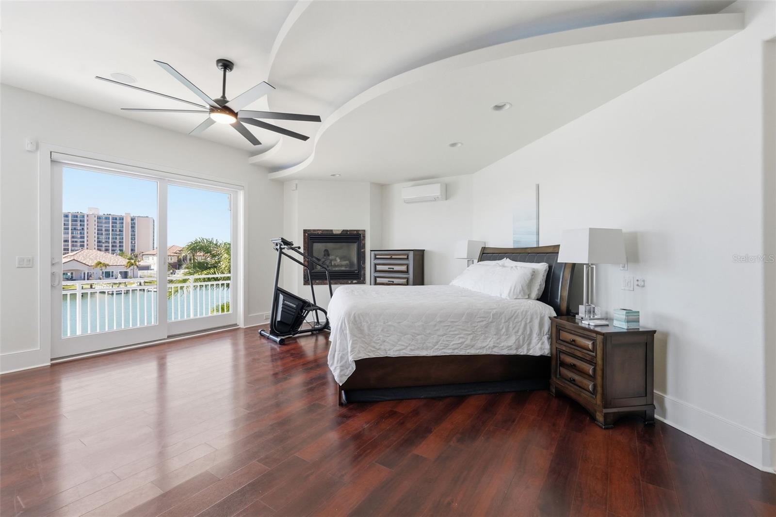 ISLAND ESTATES OF CLEARWATER - Residential