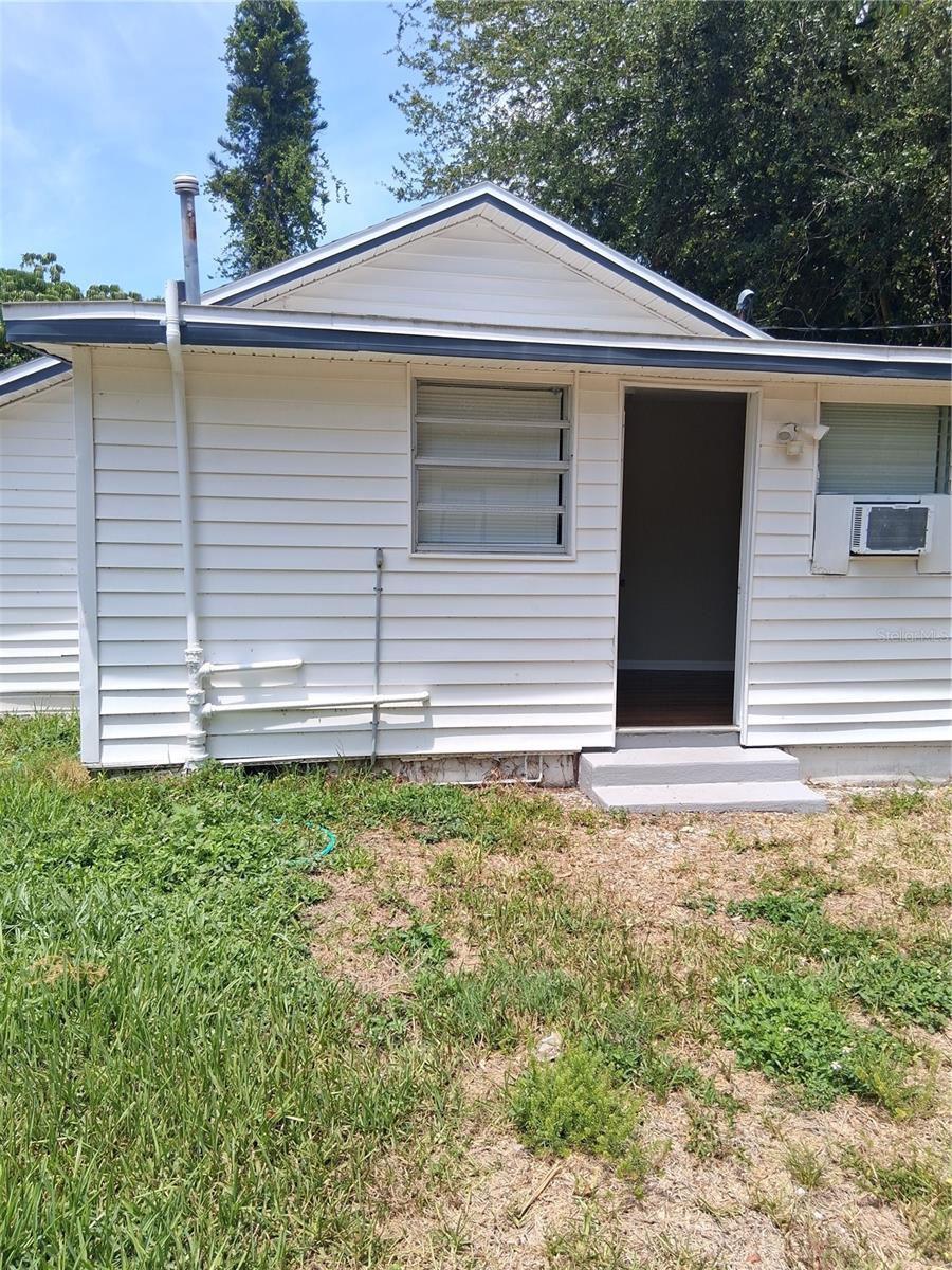 HIGHLAND PARK - Residential Lease