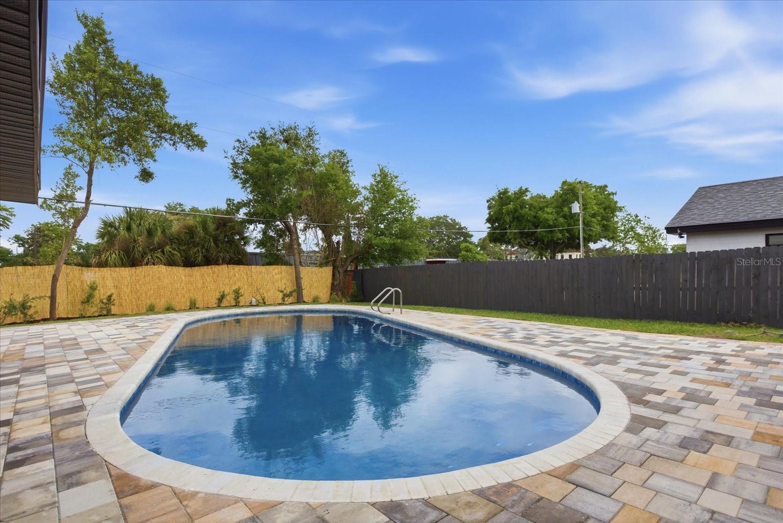 DOMMERICH HILLS 6TH ADD - Residential