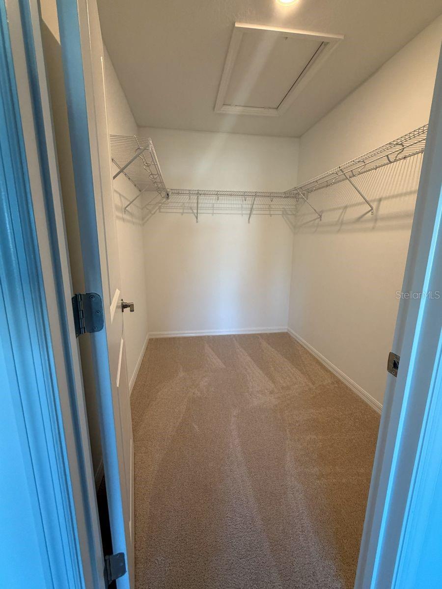 ARTISAN LAKES EDGESTONE NORTH PH I & II - Residential Lease