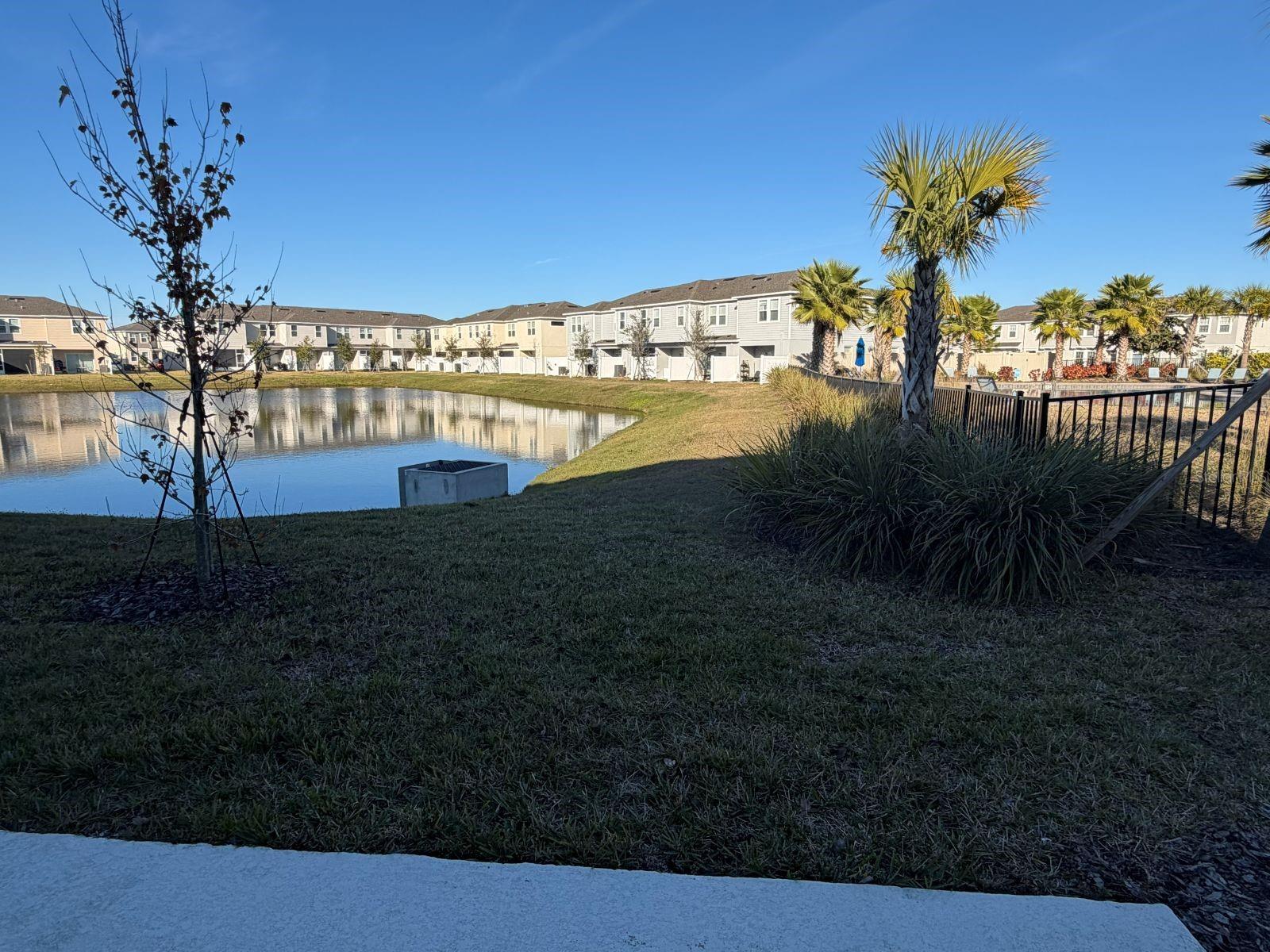 ARTISAN LAKES EDGESTONE NORTH PH I & II - Residential Lease