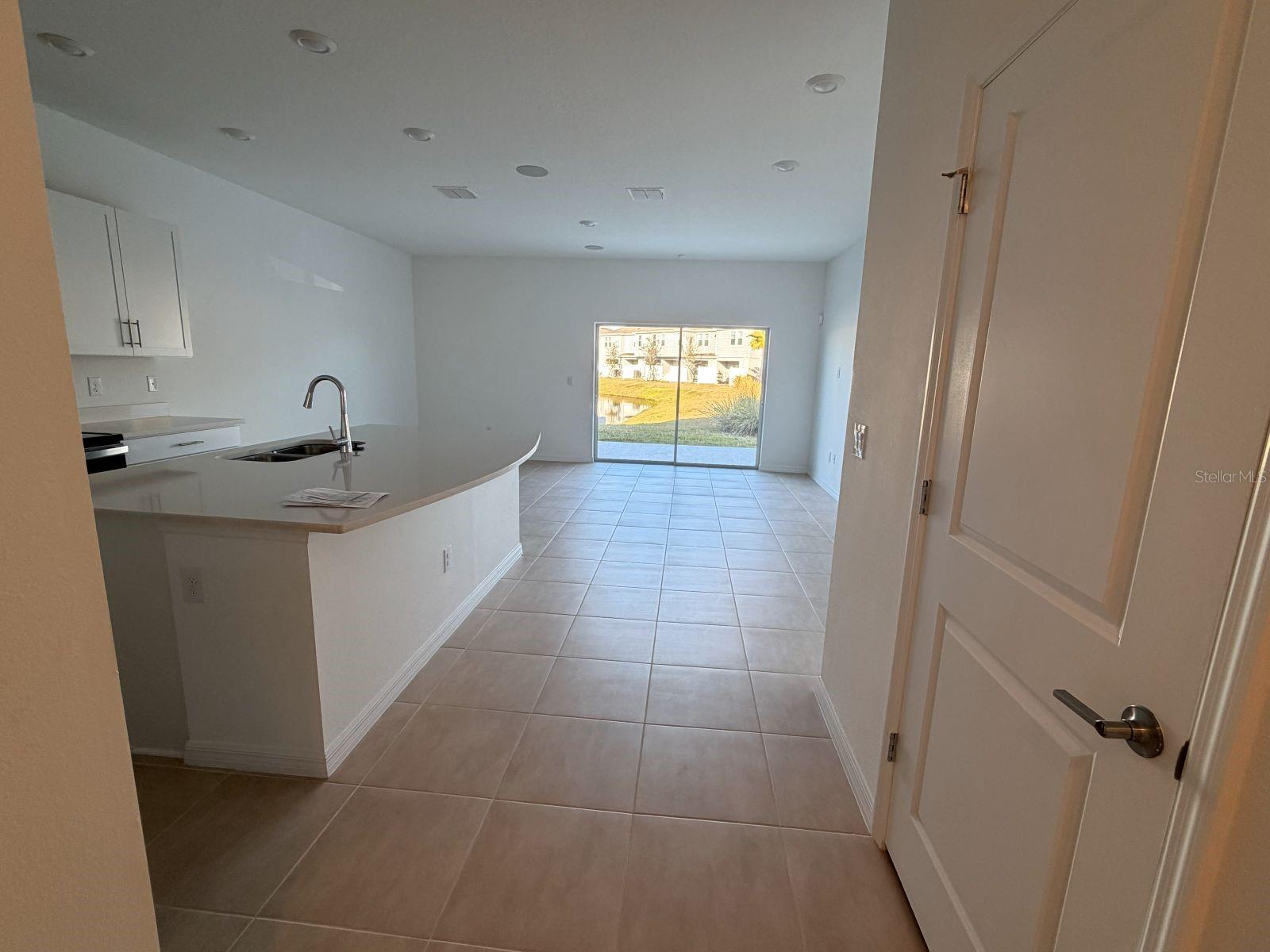 ARTISAN LAKES EDGESTONE NORTH PH I & II - Residential Lease