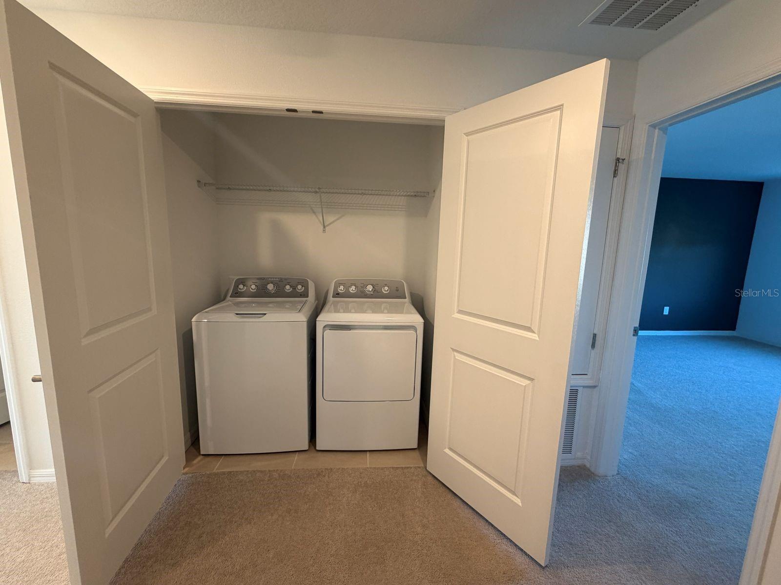 ARTISAN LAKES EDGESTONE NORTH PH I & II - Residential Lease