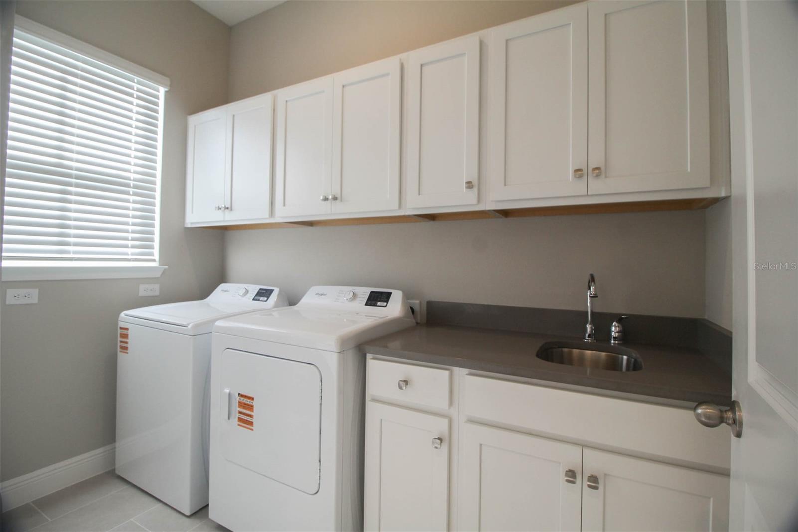 LAUREATE PK PH 1 PCL N-2 - Residential Lease