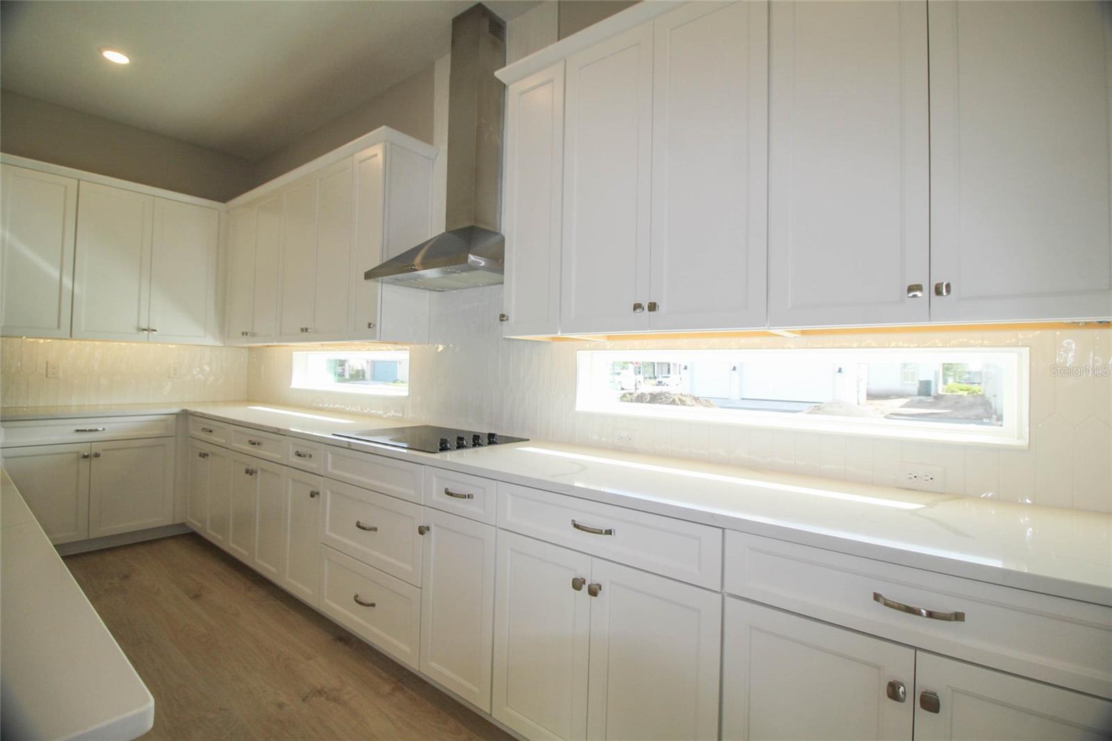 LAUREATE PK PH 1 PCL N-2 - Residential Lease