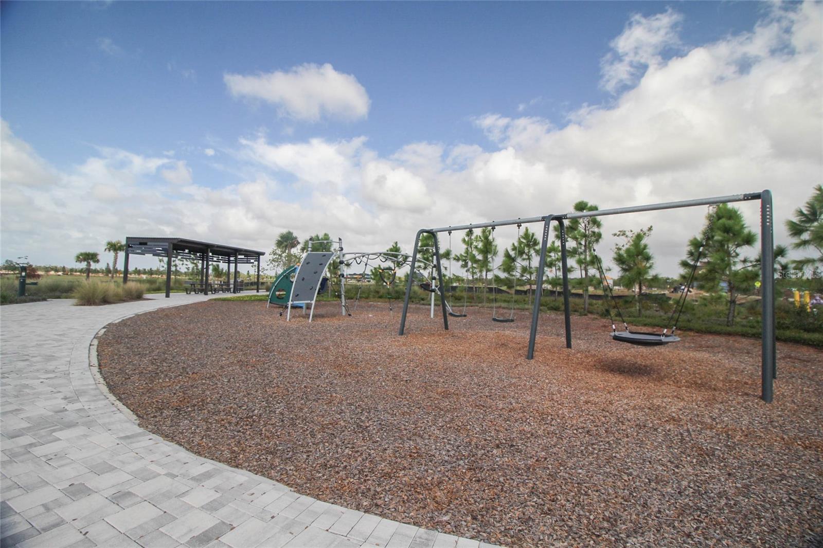 LAUREATE PK PH 1 PCL N-2 - Residential Lease