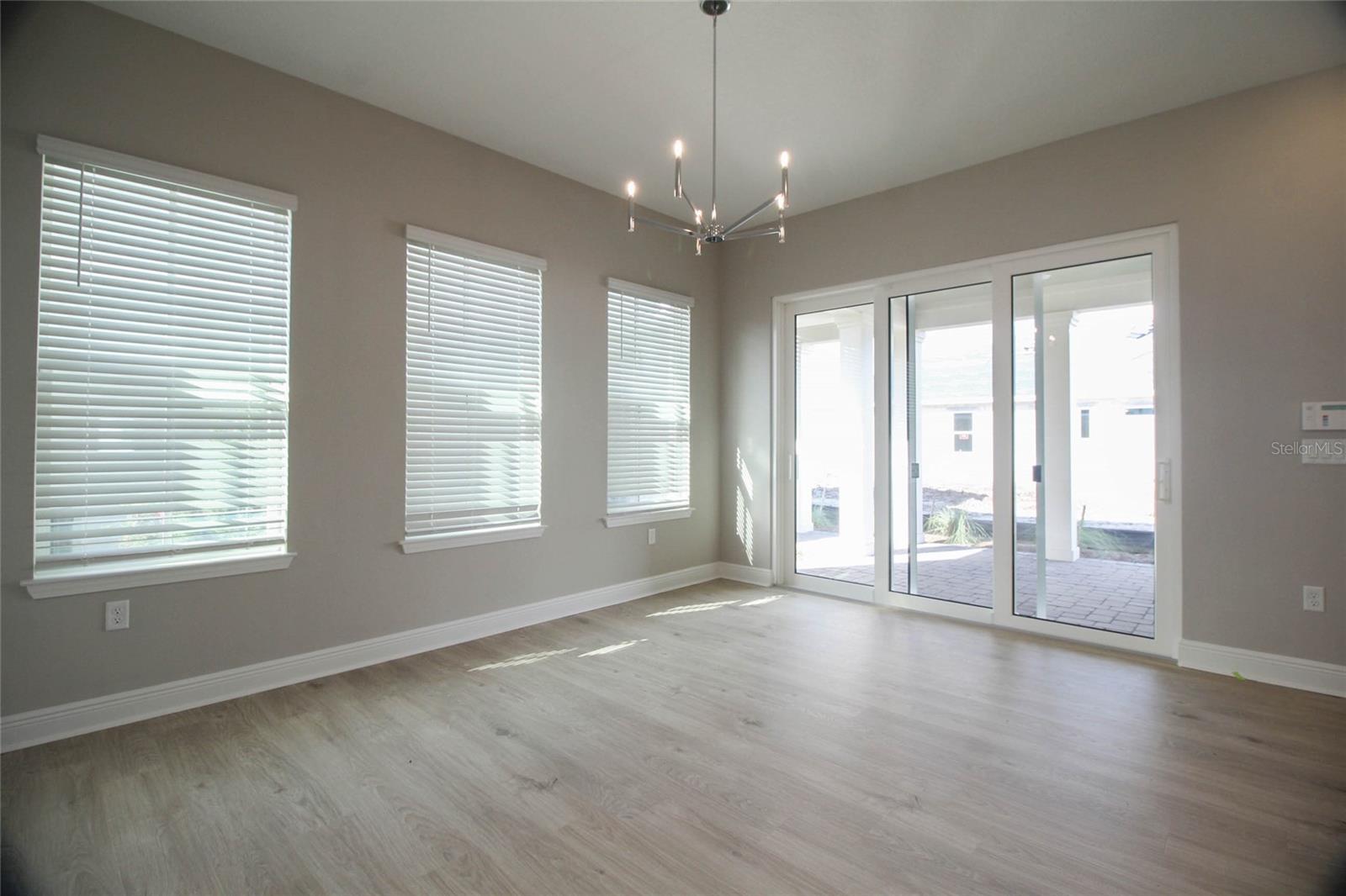 LAUREATE PK PH 1 PCL N-2 - Residential Lease