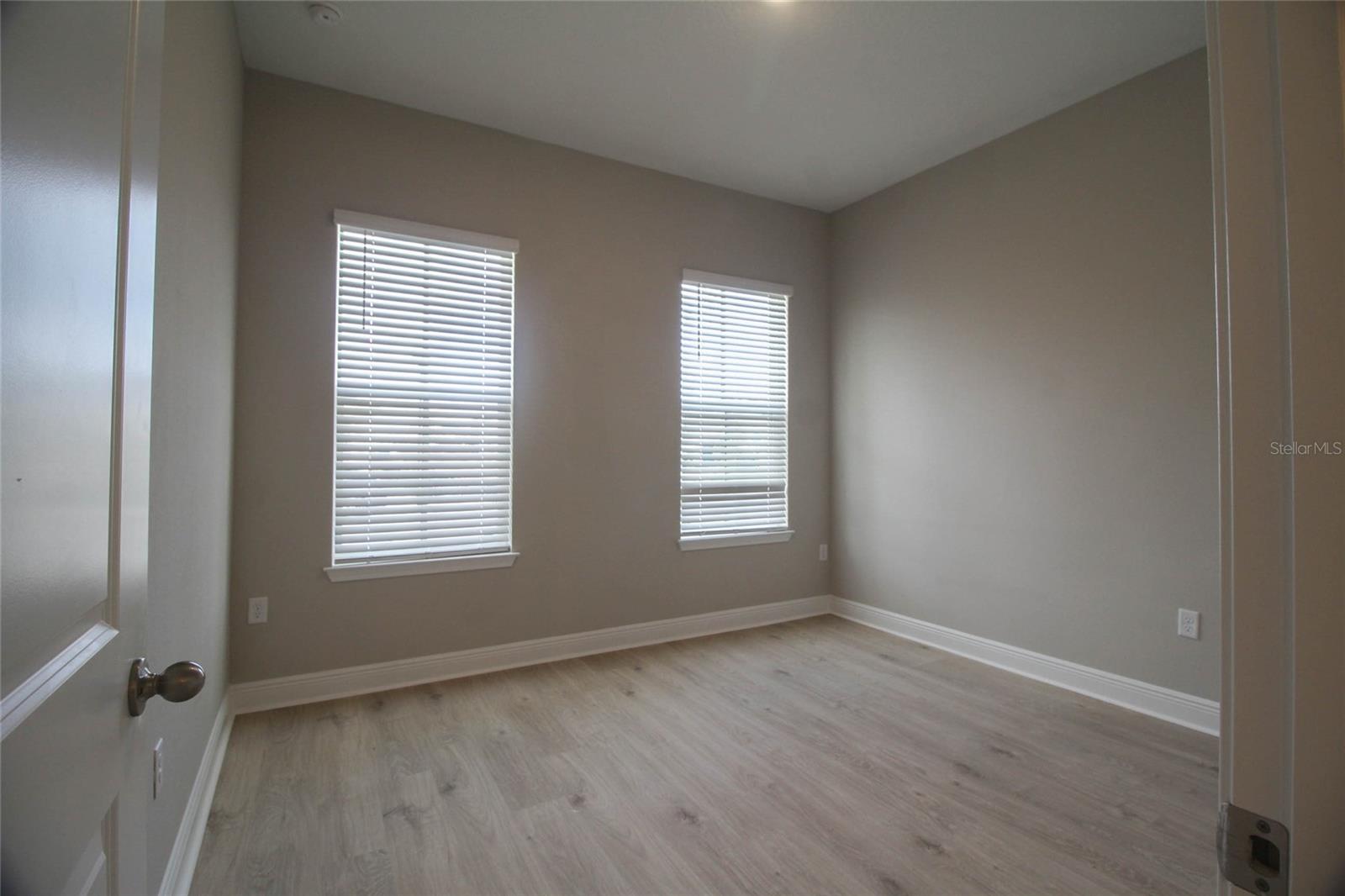 LAUREATE PK PH 1 PCL N-2 - Residential Lease