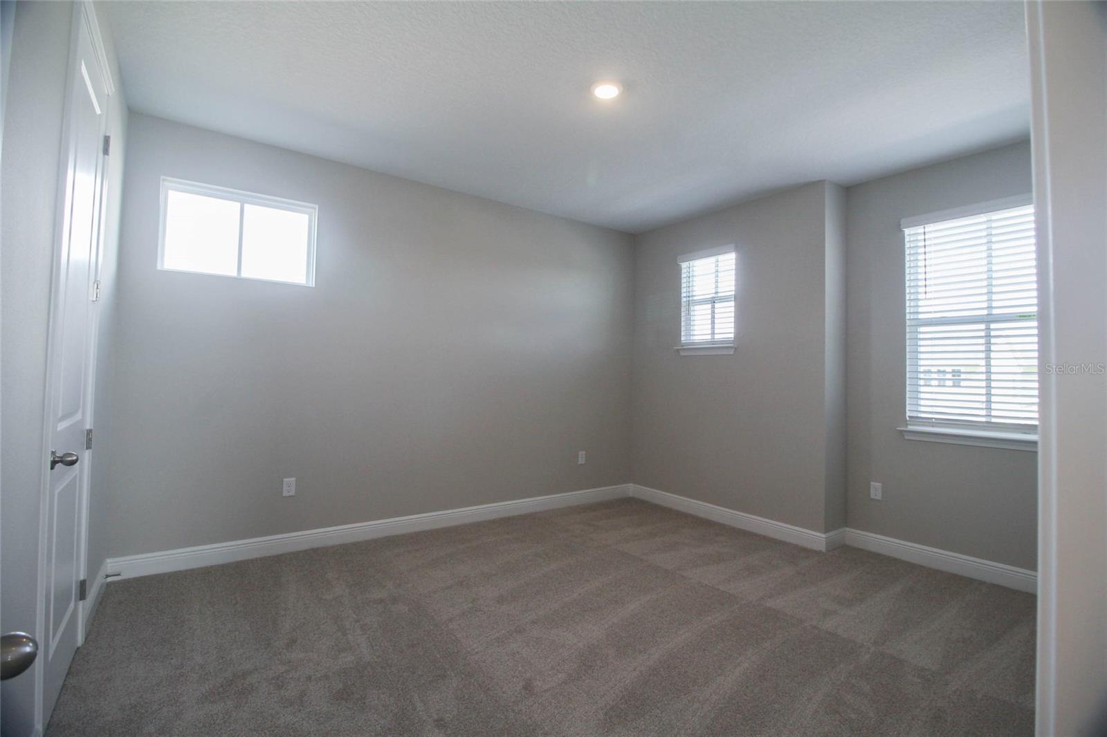 LAUREATE PK PH 1 PCL N-2 - Residential Lease
