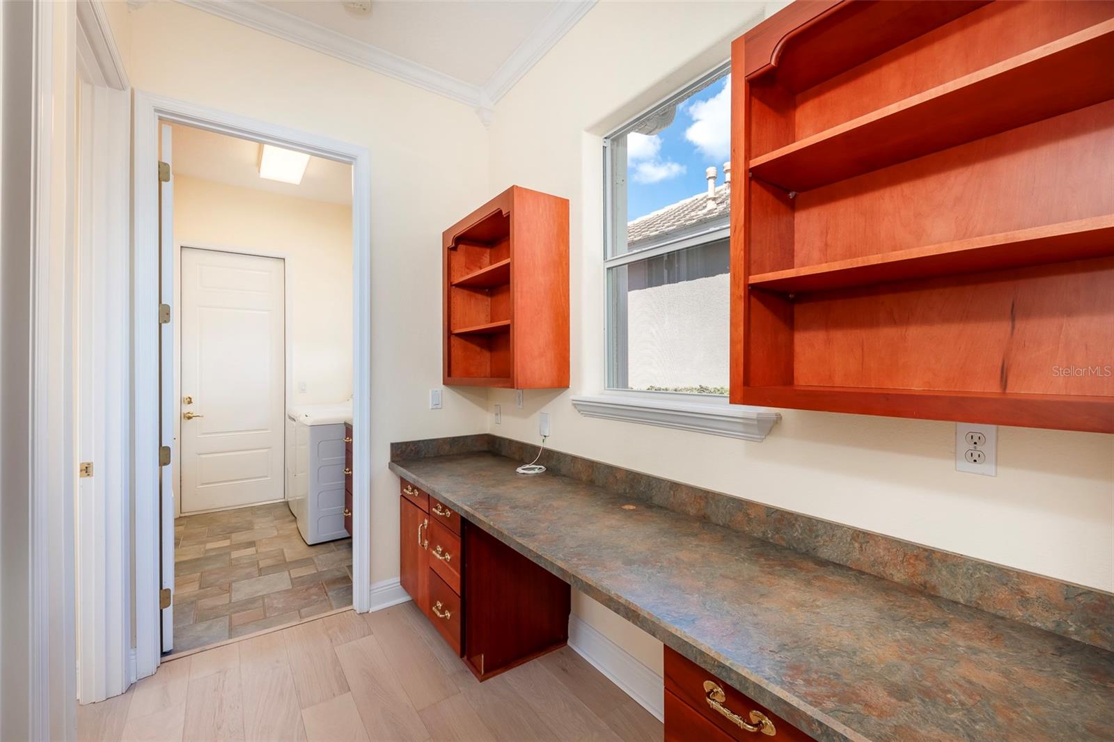 DEBAY PLANTATION UN 17B - Residential