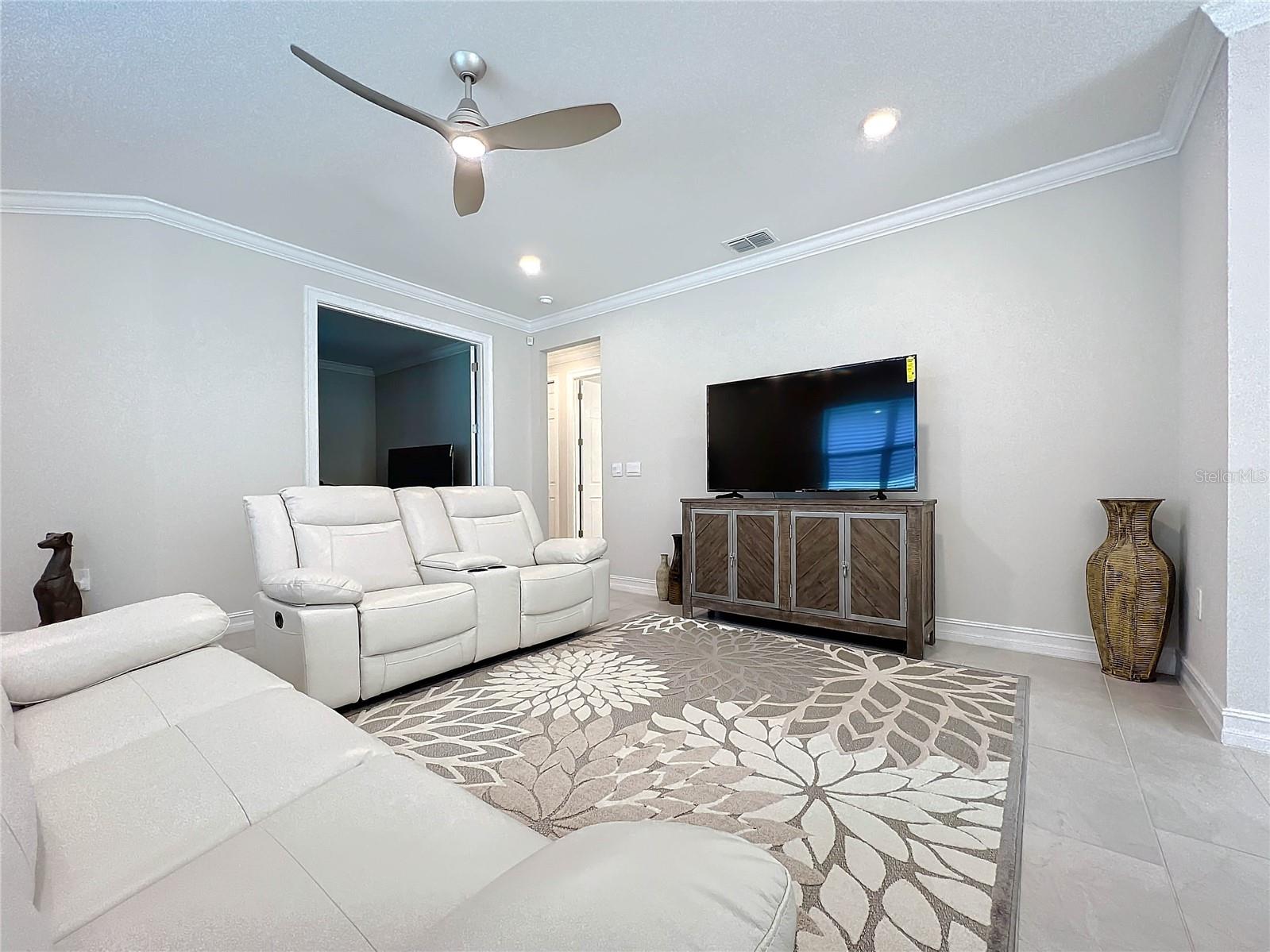 TOSCANA ISLES PH 6 UN 2 - Residential