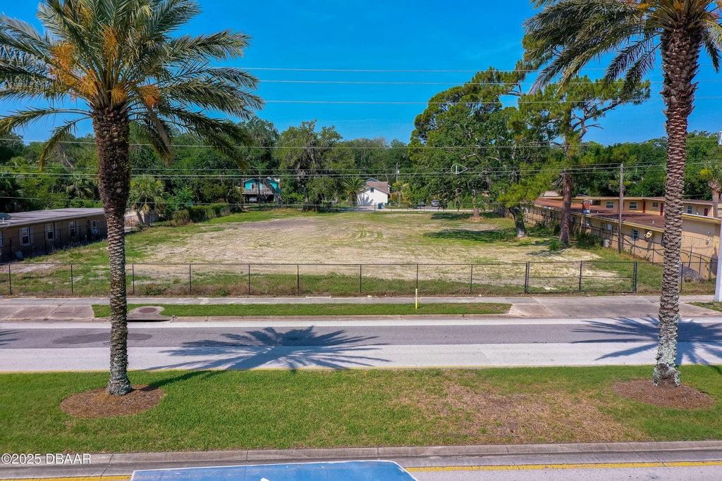 Photo of 670 S Yonge Street, Ormond Beach, FL 32174 (MLS # V4948574)