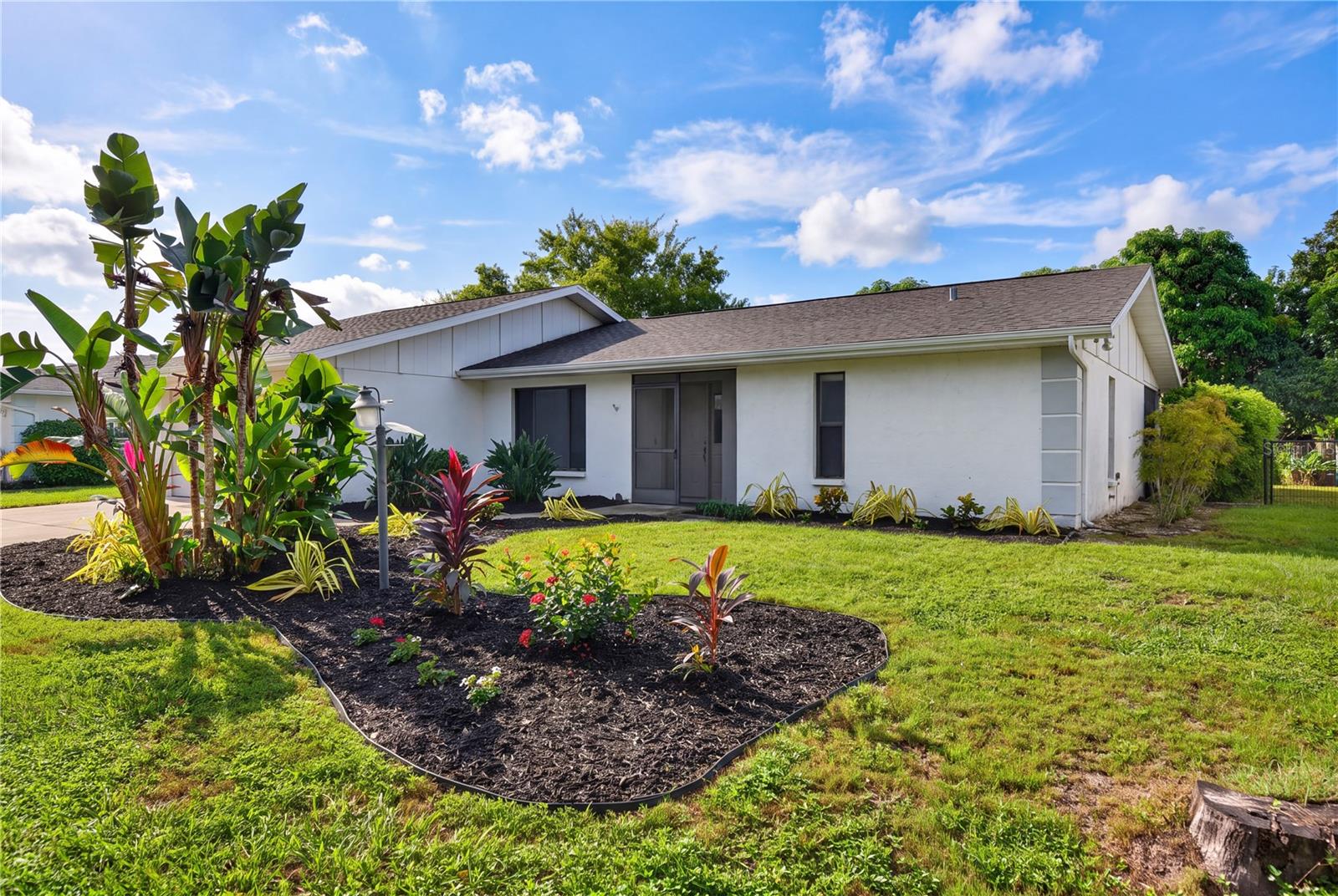 2014 COUNTRY MEADOWS LANE