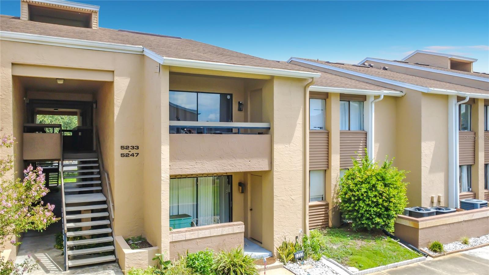 5247 VINELAND ROAD 202