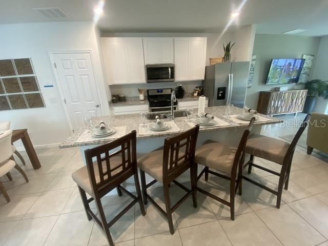 LAKE DENHAM ESTATES - Residential Lease