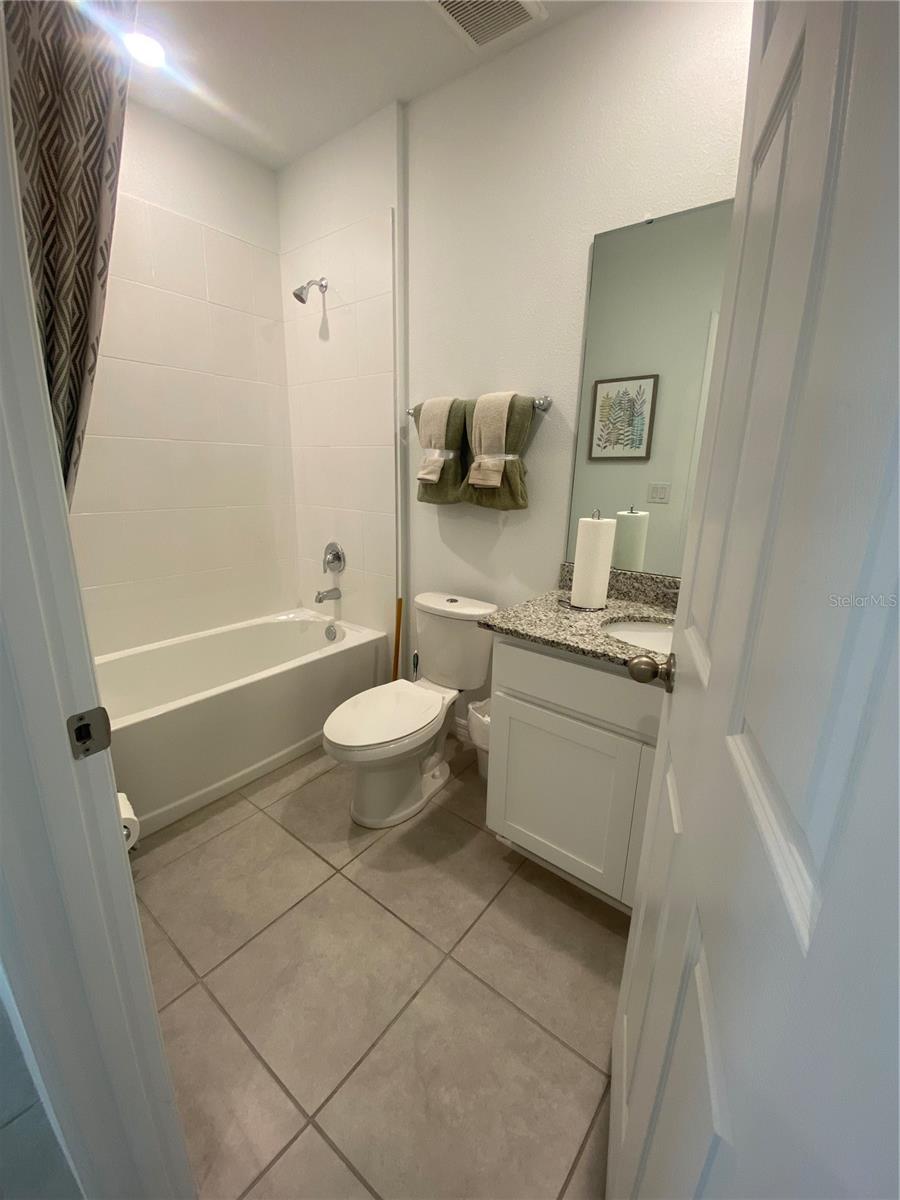 LAKE DENHAM ESTATES - Residential Lease