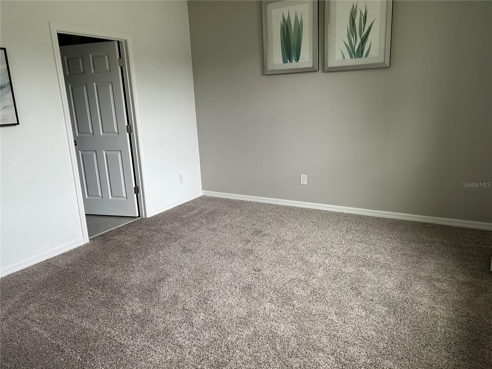 LAKE DENHAM ESTATES - Residential Lease