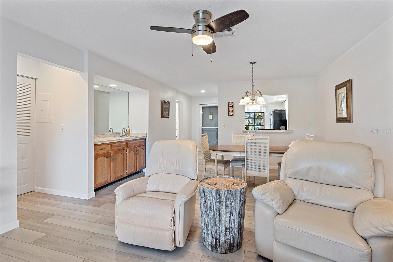 MISSION LAKES - Residential Lease
