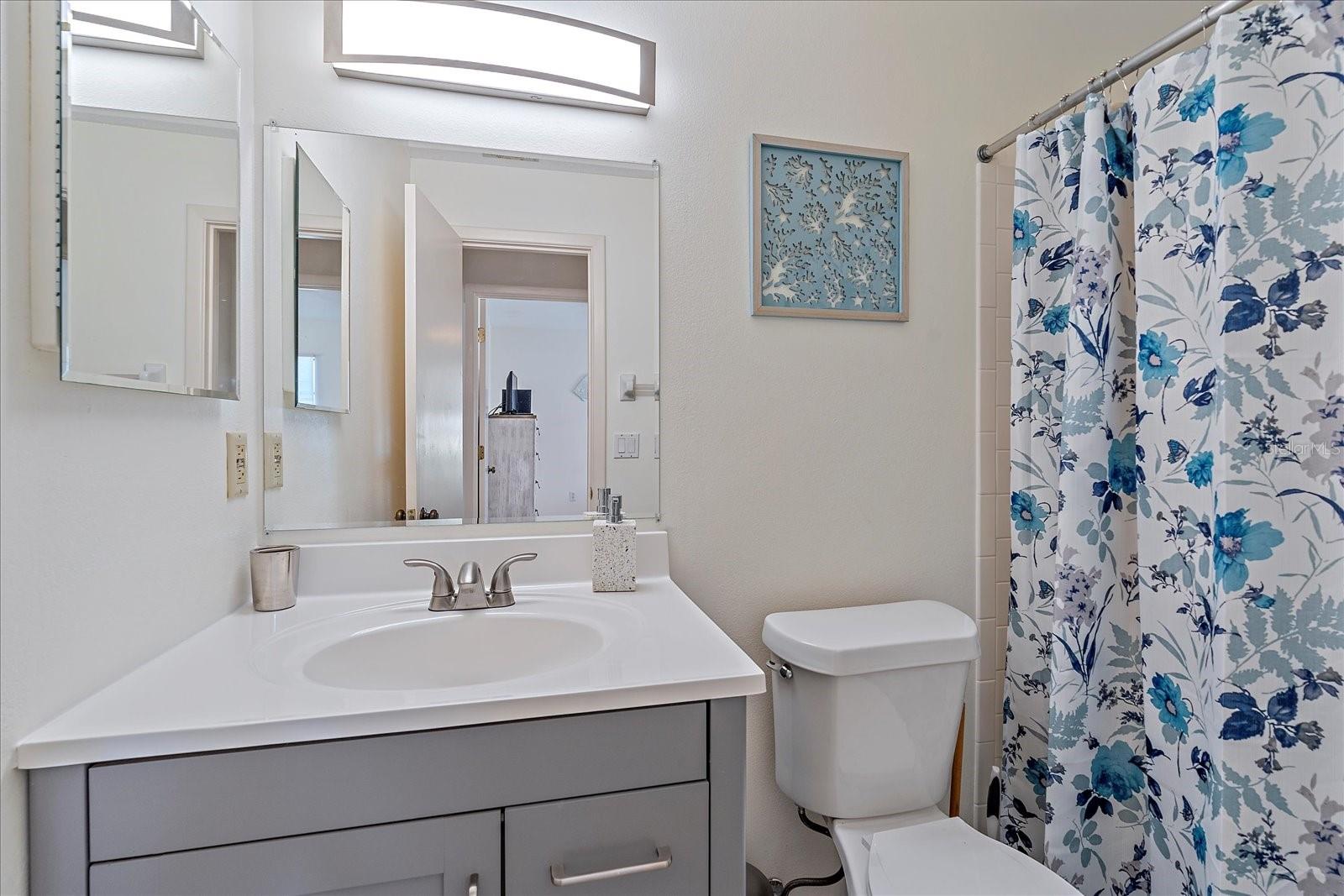 MISSION LAKES - Residential Lease